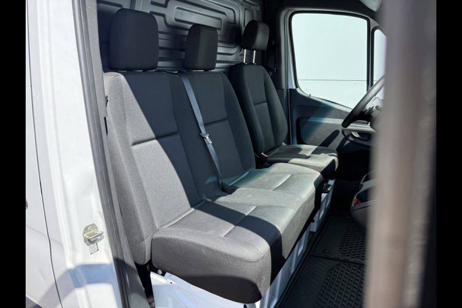 Mercedes-Benz eSprinter 312 55kWh L2H2 Elektrisch 168km WLTP 80kw Snelladen Climate Control