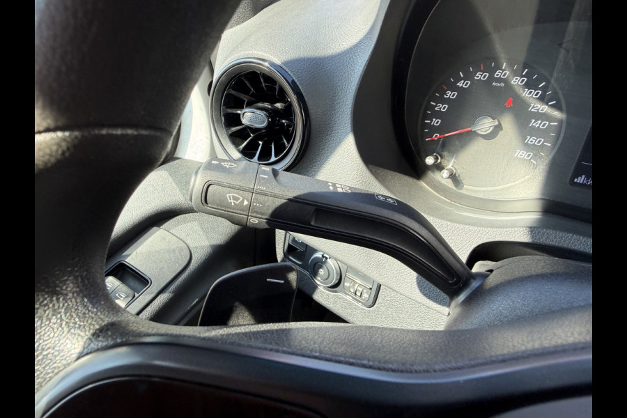 Mercedes-Benz eSprinter 312 55kWh L2H2 Elektrisch 168km WLTP 80kw Snelladen Climate Control