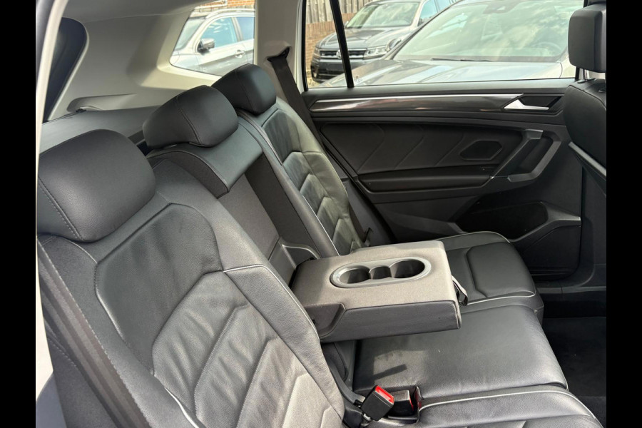 Volkswagen Tiguan Allspace 1.5 TSI PANO/19INCH-R-LINE/VIRTUAL/CARPLAY/KEYLESS/LEDER