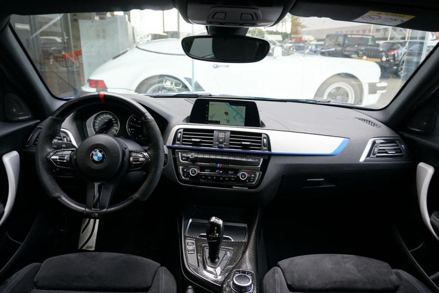 BMW 1-serie 118i High Executive M Sport + CAMERA | HARMAN/KARDON | SPORTSTOELEN | LED