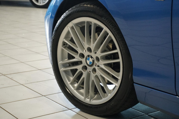 BMW 1-serie 118i High Executive M Sport + CAMERA | HARMAN/KARDON | SPORTSTOELEN | LED
