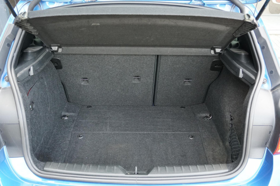 BMW 1-serie 118i High Executive M Sport + CAMERA | HARMAN/KARDON | SPORTSTOELEN | LED