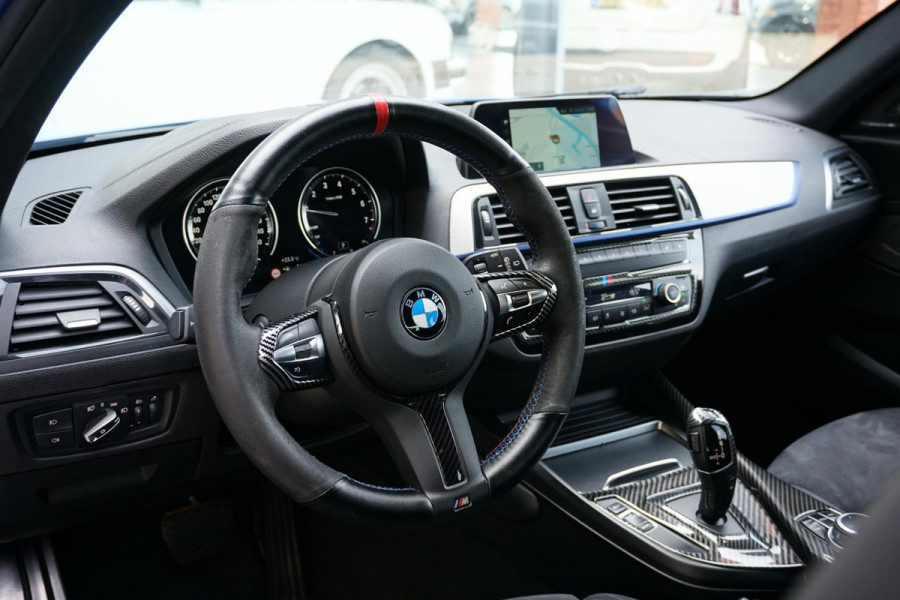 BMW 1-serie 118i High Executive M Sport + CAMERA | HARMAN/KARDON | SPORTSTOELEN | LED
