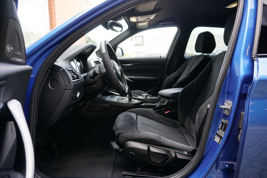 BMW 1-serie 118i High Executive M Sport + CAMERA | HARMAN/KARDON | SPORTSTOELEN | LED
