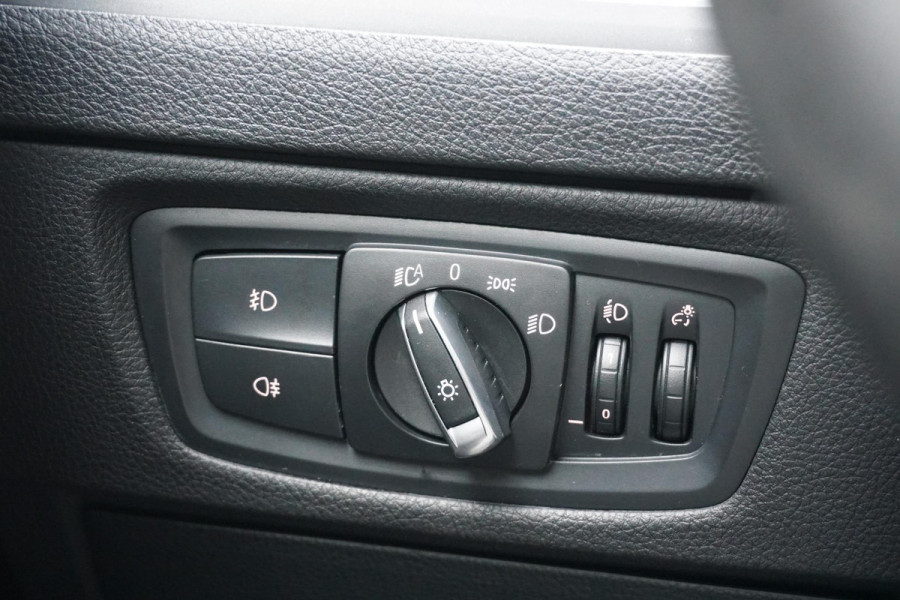 BMW 1-serie 118i High Executive M Sport + CAMERA | HARMAN/KARDON | SPORTSTOELEN | LED
