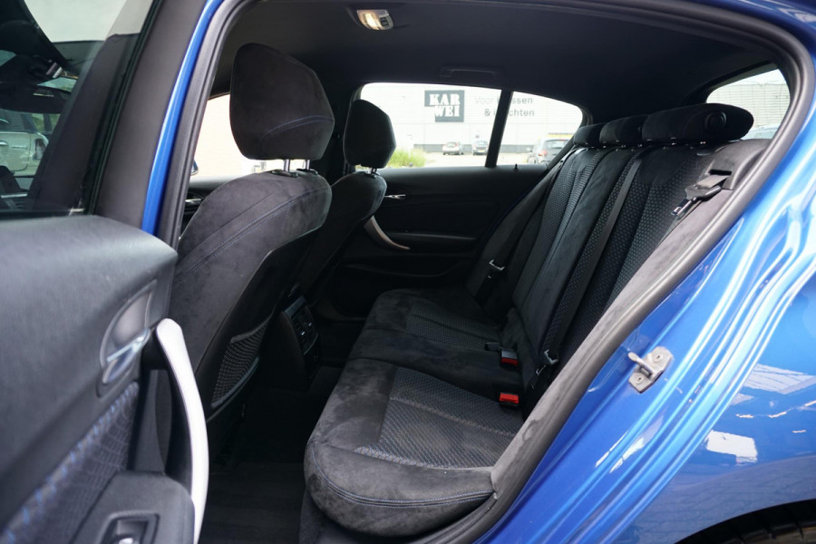 BMW 1-serie 118i High Executive M Sport + CAMERA | HARMAN/KARDON | SPORTSTOELEN | LED