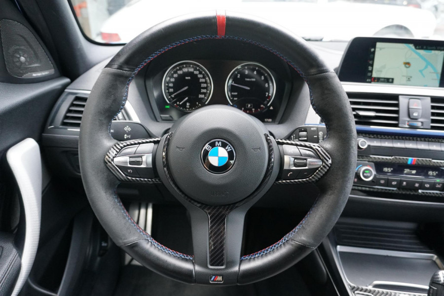 BMW 1-serie 118i High Executive M Sport + CAMERA | HARMAN/KARDON | SPORTSTOELEN | LED