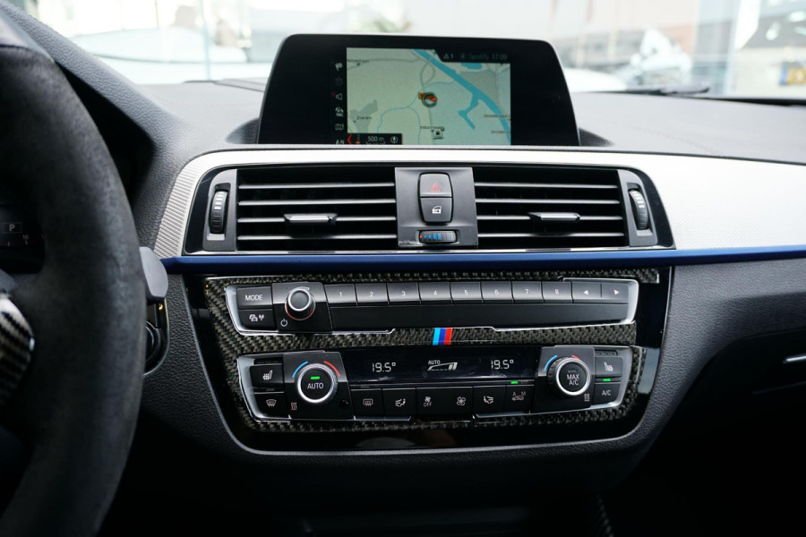 BMW 1-serie 118i High Executive M Sport + CAMERA | HARMAN/KARDON | SPORTSTOELEN | LED