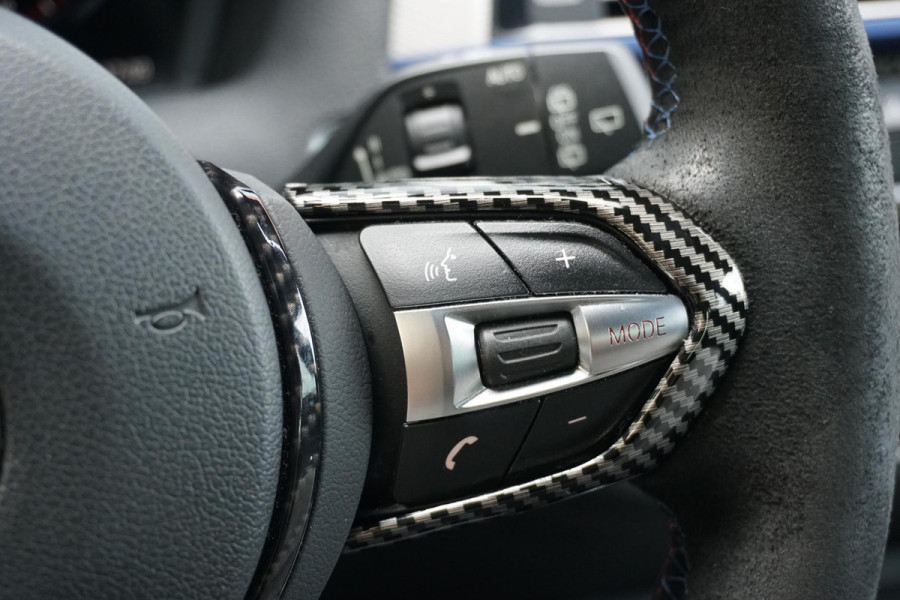 BMW 1-serie 118i High Executive M Sport + CAMERA | HARMAN/KARDON | SPORTSTOELEN | LED