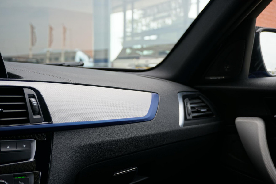 BMW 1-serie 118i High Executive M Sport + CAMERA | HARMAN/KARDON | SPORTSTOELEN | LED
