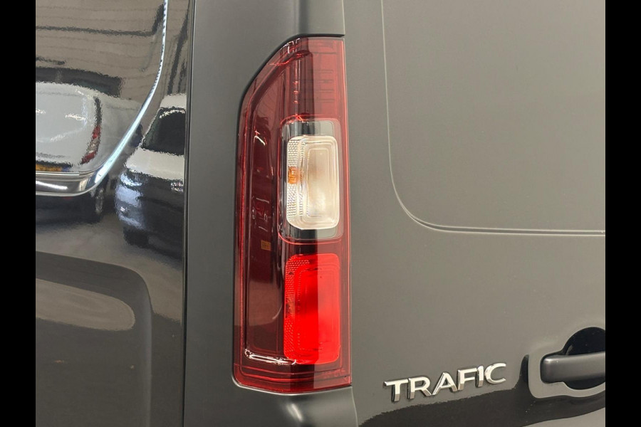 Renault Trafic 2.0 Blue dCi 150PK T30 L2H1 Advance Airco Bluetooth Camera Cruise Parkeersensoren Trekhaak