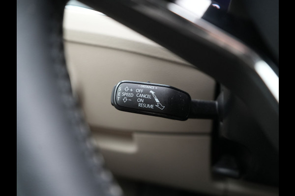 Škoda Superb Combi 1.4 TSI iV Laurin & Klement PHEV 218pk Dealer O.H. | Trekhaak Af Fabriek | Adaptive Cruise | Camera | Lederen Comfortzetels Memory & Verwarmd | Stuur Verwarmd | Canton Audio | Blis | Keyless | Apple Carplay | Crystal LED | Navigatie | DAB | Plug In Hybrid |