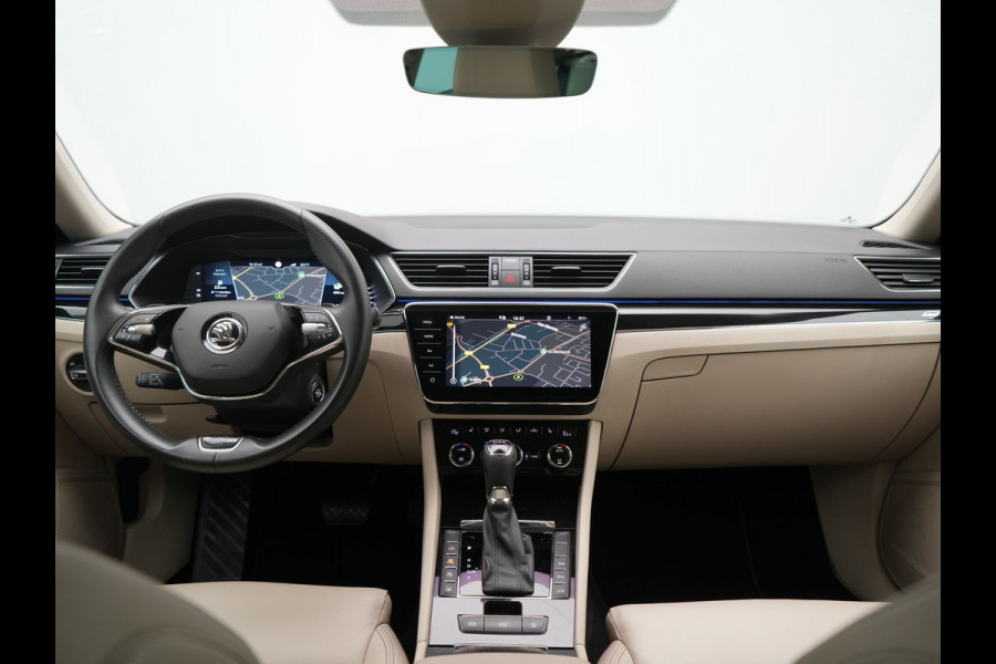 Škoda Superb Combi 1.4 TSI iV Laurin & Klement PHEV 218pk Dealer O.H. | Trekhaak Af Fabriek | Adaptive Cruise | Camera | Lederen Comfortzetels Memory & Verwarmd | Stuur Verwarmd | Canton Audio | Blis | Keyless | Apple Carplay | Crystal LED | Navigatie | DAB | Plug In Hybrid |