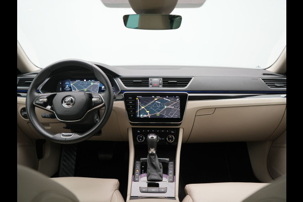 Škoda Superb Combi 1.4 TSI iV Laurin & Klement PHEV 218pk Dealer O.H. | Trekhaak Af Fabriek | Adaptive Cruise | Camera | Lederen Comfortzetels Memory & Verwarmd | Stuur Verwarmd | Canton Audio | Blis | Keyless | Apple Carplay | Crystal LED | Navigatie | DAB | Plug In Hybrid |