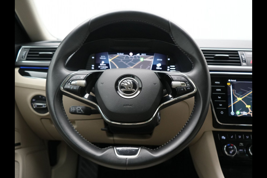 Škoda Superb Combi 1.4 TSI iV Laurin & Klement PHEV 218pk Dealer O.H. | Trekhaak Af Fabriek | Adaptive Cruise | Camera | Lederen Comfortzetels Memory & Verwarmd | Stuur Verwarmd | Canton Audio | Blis | Keyless | Apple Carplay | Crystal LED | Navigatie | DAB | Plug In Hybrid |