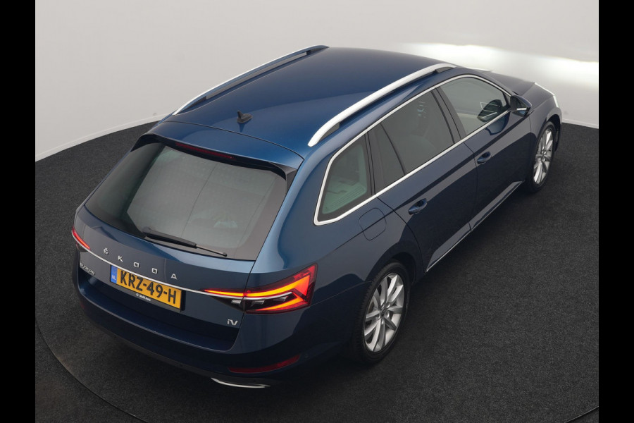 Škoda Superb Combi 1.4 TSI iV Laurin & Klement PHEV 218pk Dealer O.H. | Trekhaak Af Fabriek | Adaptive Cruise | Camera | Lederen Comfortzetels Memory & Verwarmd | Stuur Verwarmd | Canton Audio | Blis | Keyless | Apple Carplay | Crystal LED | Navigatie | DAB | Plug In Hybrid |