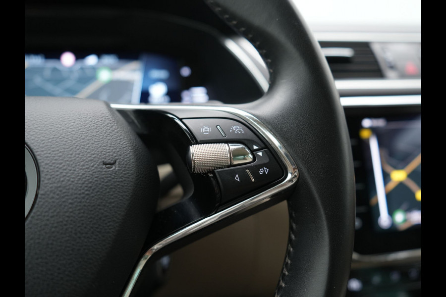 Škoda Superb Combi 1.4 TSI iV Laurin & Klement PHEV 218pk Dealer O.H. | Trekhaak Af Fabriek | Adaptive Cruise | Camera | Lederen Comfortzetels Memory & Verwarmd | Stuur Verwarmd | Canton Audio | Blis | Keyless | Apple Carplay | Crystal LED | Navigatie | DAB | Plug In Hybrid |