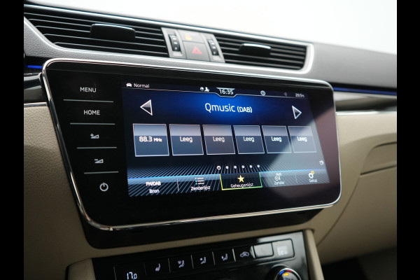 Škoda Superb Combi 1.4 TSI iV Laurin & Klement PHEV 218pk Dealer O.H. | Trekhaak Af Fabriek | Adaptive Cruise | Camera | Lederen Comfortzetels Memory & Verwarmd | Stuur Verwarmd | Canton Audio | Blis | Keyless | Apple Carplay | Crystal LED | Navigatie | DAB | Plug In Hybrid |