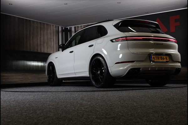 Porsche Cayenne 3.0 S E-Hybrid / 520 Pk / Head Up / 4W Sturing / Acc / Sport Design / Luchtvering / Sport Chrono / Open Pano / 22
