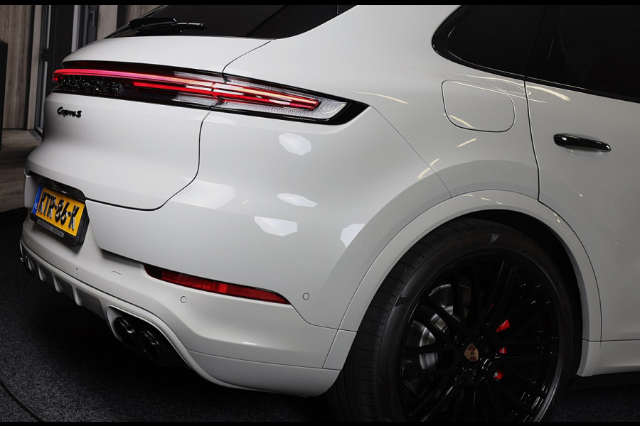 Porsche Cayenne 3.0 S E-Hybrid / 520 Pk / Head Up / 4W Sturing / Acc / Sport Design / Luchtvering / Sport Chrono / Open Pano / 22