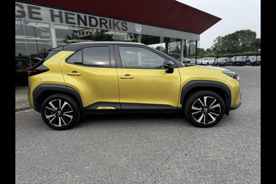Toyota Yaris Cross 1.5 Hybrid Executive | Trekhaak | Leder | Pano | Blindspot | Full LED | 360 Cam |