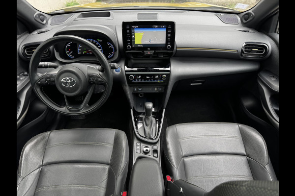 Toyota Yaris Cross 1.5 Hybrid Executive | Trekhaak | Leder | Pano | Blindspot | Full LED | 360 Cam |
