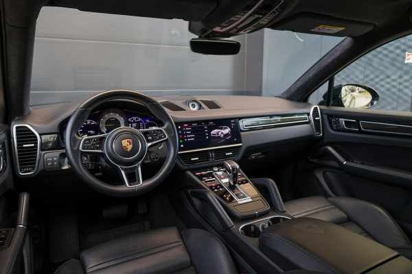 Porsche Cayenne Coupé 3.0 E-Hybrid Platinum Edition | NAP! | BTW | TECHART | FULL PPF! | PANO | STOELVENTILATIE | ACHTERASBESTURING |