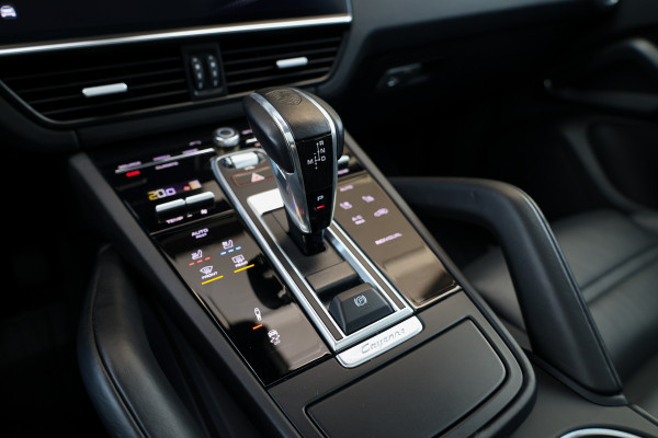 Porsche Cayenne Coupé 3.0 E-Hybrid Platinum Edition | NAP! | BTW | TECHART | FULL PPF! | PANO | STOELVENTILATIE | ACHTERASBESTURING |