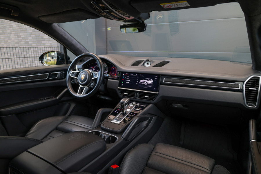 Porsche Cayenne Coupé 3.0 E-Hybrid Platinum Edition | NAP! | BTW | TECHART | FULL PPF! | PANO | STOELVENTILATIE | ACHTERASBESTURING |