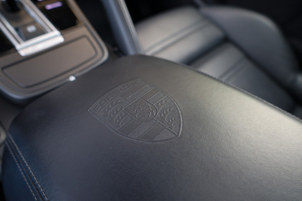 Porsche Cayenne Coupé 3.0 E-Hybrid Platinum Edition | NAP! | BTW | TECHART | FULL PPF! | PANO | STOELVENTILATIE | ACHTERASBESTURING |