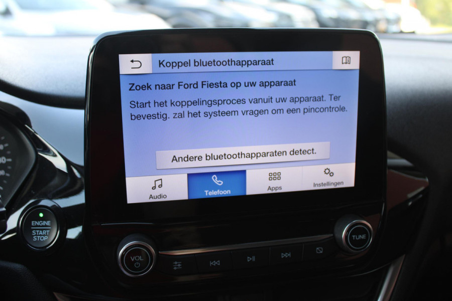 Ford Fiesta 1.0 EcoBoost Titanium | Automaat | Climate control | Scherm | Keyless entry | Elektrisch inkapbare spiegels | Cruise control