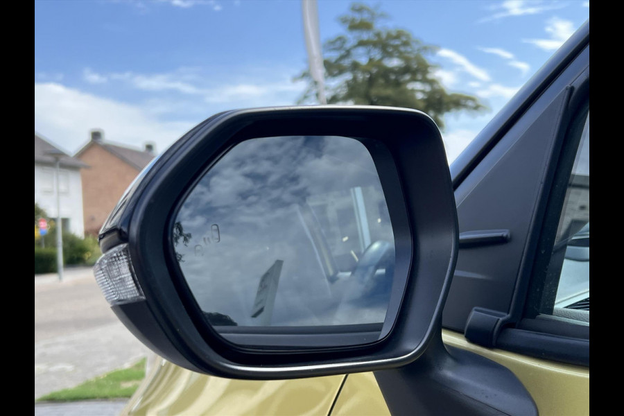 Toyota Yaris Cross 1.5 Hybrid Executive | Eerste eigenaar, Trekhaak, 18 inch, Dodehoekherkenning, Parkeersensoren, Stoelverwarming