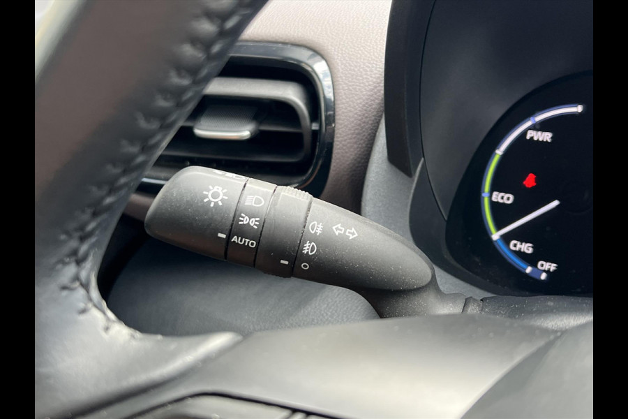 Toyota Yaris Cross 1.5 Hybrid Executive | Eerste eigenaar, Trekhaak, 18 inch, Dodehoekherkenning, Parkeersensoren, Stoelverwarming