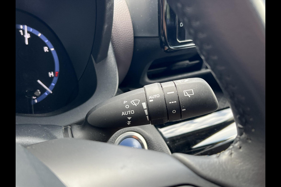 Toyota Yaris Cross 1.5 Hybrid Executive | Eerste eigenaar, Trekhaak, 18 inch, Dodehoekherkenning, Parkeersensoren, Stoelverwarming