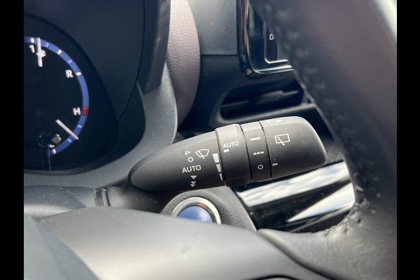 Toyota Yaris Cross 1.5 Hybrid Executive | Eerste eigenaar, Trekhaak, 18 inch, Dodehoekherkenning, Parkeersensoren, Stoelverwarming