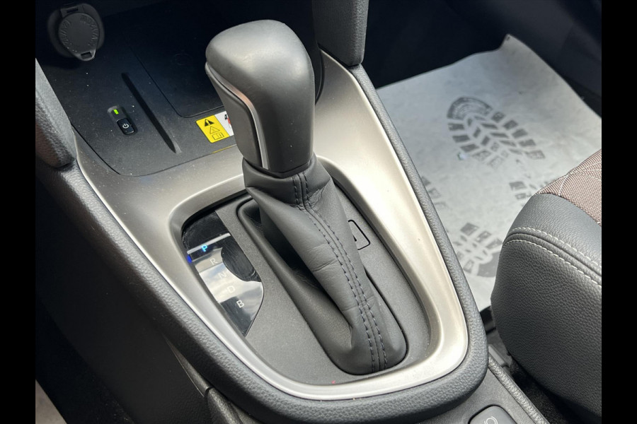 Toyota Yaris Cross 1.5 Hybrid Executive | Eerste eigenaar, Trekhaak, 18 inch, Dodehoekherkenning, Parkeersensoren, Stoelverwarming