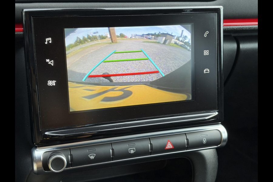 Citroën C3 1.2 PureTech Shine ✓2e Eigenaar✓Camera✓Carplay✓Navi✓Trekhaak✓Pdc✓Clima✓Cruise✓17''Lm velgen✓Rijstrooksensor✓N.A.P✓Apk tot 04-2027