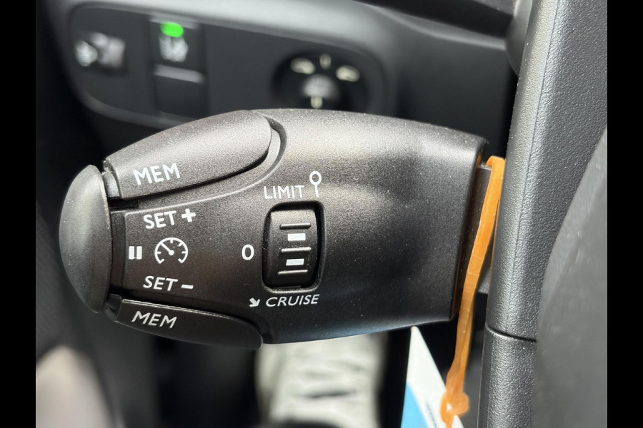 Citroën C3 1.2 PureTech Shine ✓2e Eigenaar✓Camera✓Carplay✓Navi✓Trekhaak✓Pdc✓Clima✓Cruise✓17''Lm velgen✓Rijstrooksensor✓N.A.P✓Apk tot 04-2027