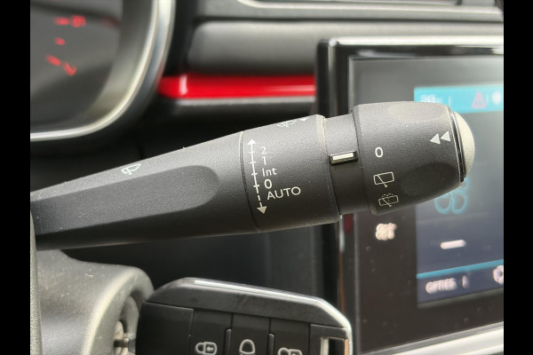 Citroën C3 1.2 PureTech Shine ✓2e Eigenaar✓Camera✓Carplay✓Navi✓Trekhaak✓Pdc✓Clima✓Cruise✓17''Lm velgen✓Rijstrooksensor✓N.A.P✓Apk tot 04-2027