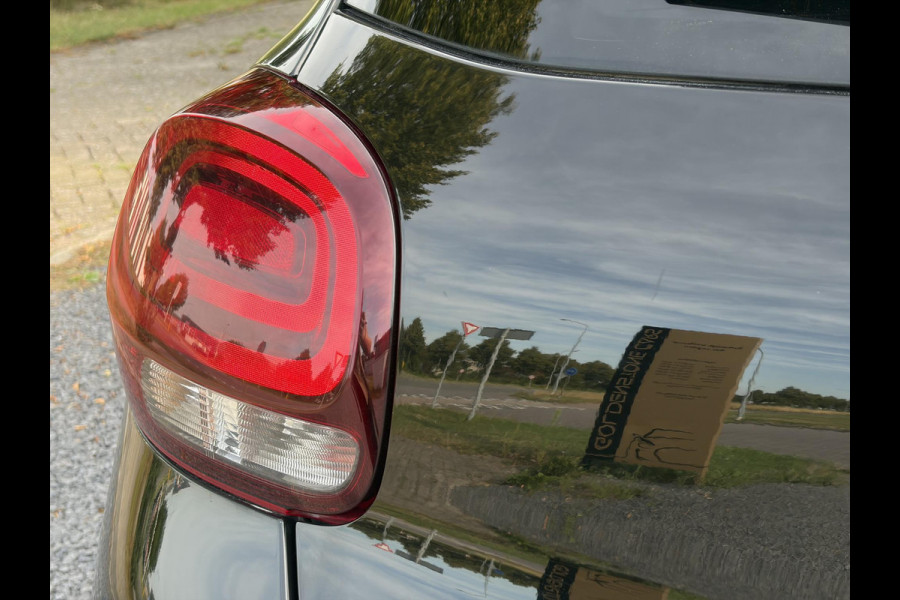 Citroën C3 1.2 PureTech Shine ✓2e Eigenaar✓Camera✓Carplay✓Navi✓Trekhaak✓Pdc✓Clima✓Cruise✓17''Lm velgen✓Rijstrooksensor✓N.A.P✓Apk tot 04-2027