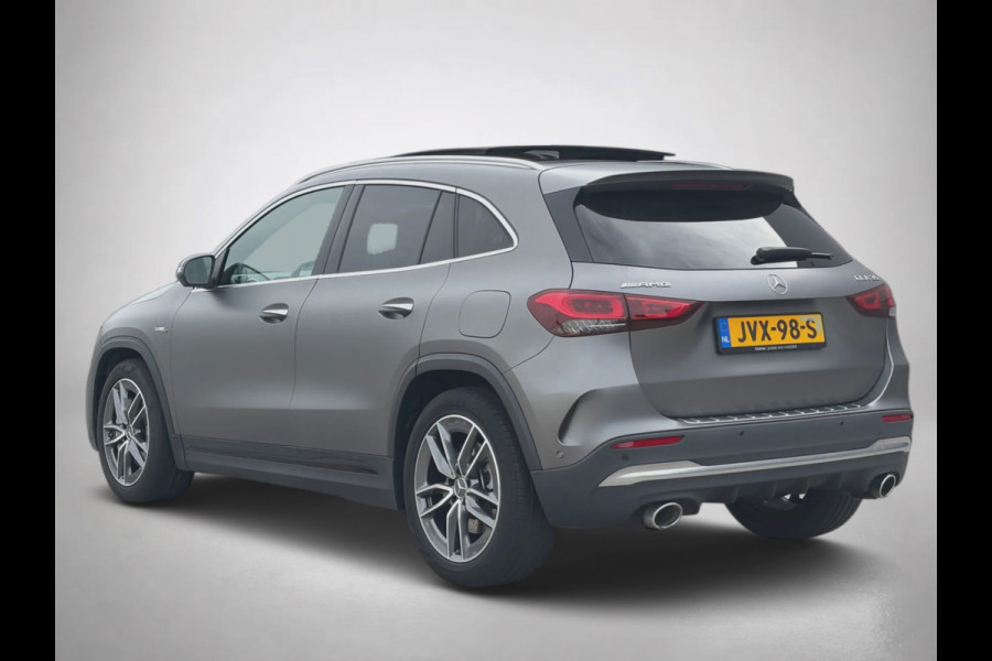 Mercedes-Benz GLA AMG 35 4MATIC (1e Eig, Dealer OndH, Panorama, SfeerV, Burmester, Head-up, Etc)