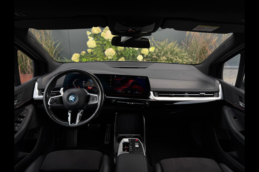 BMW 2 Serie Active Tourer 225e xDrive M PACK M24 LEDER|NAVI|LED|CR CONTROL|CAMERA
