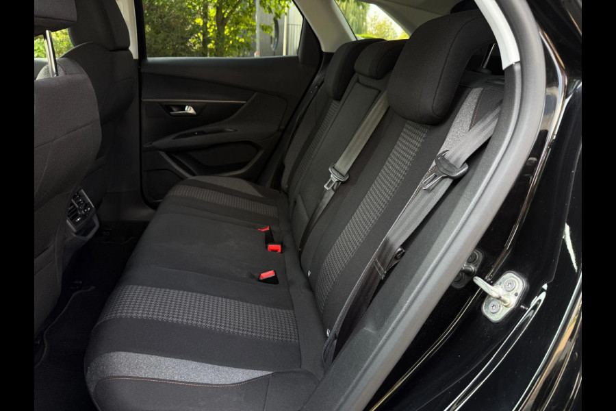 Peugeot 3008 1.2 PureTech Blue Lease Executive