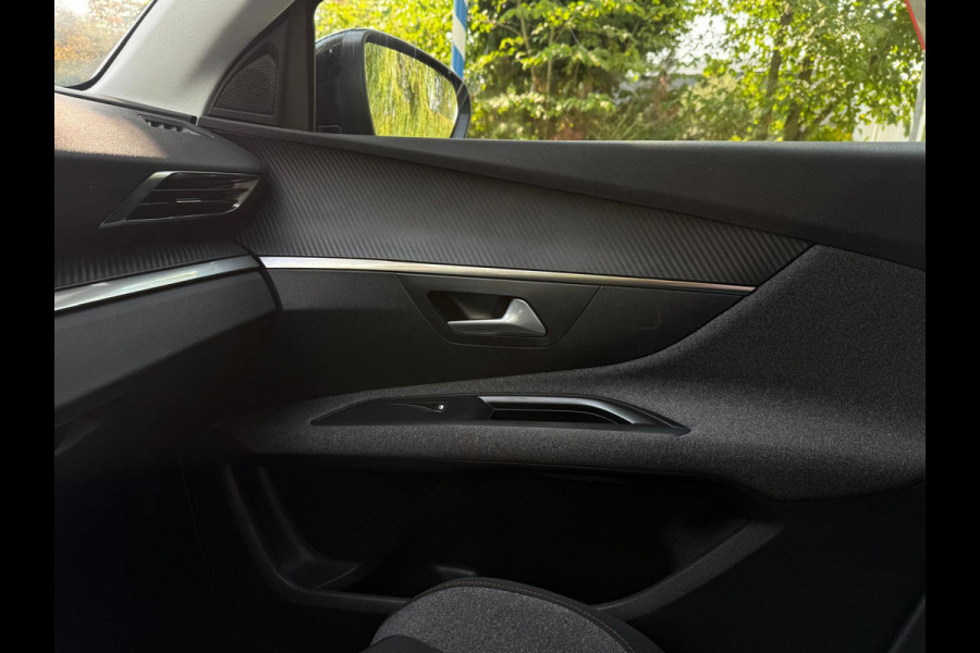 Peugeot 3008 1.2 PureTech Blue Lease Executive