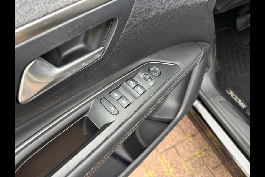 Peugeot 3008 1.2 PureTech Allure | Automaat | Pano | CarPlay