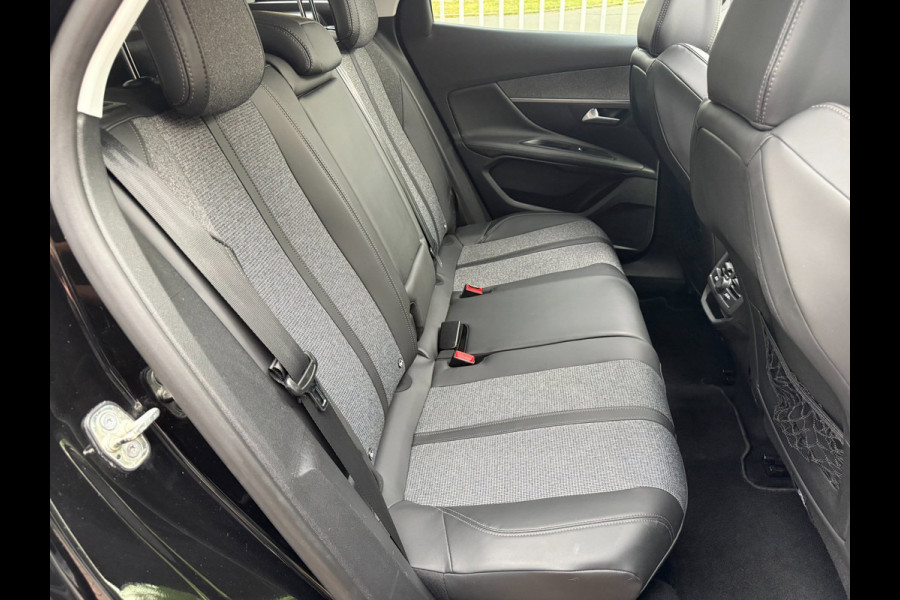 Peugeot 3008 1.2 PureTech Allure | Automaat | Pano | CarPlay