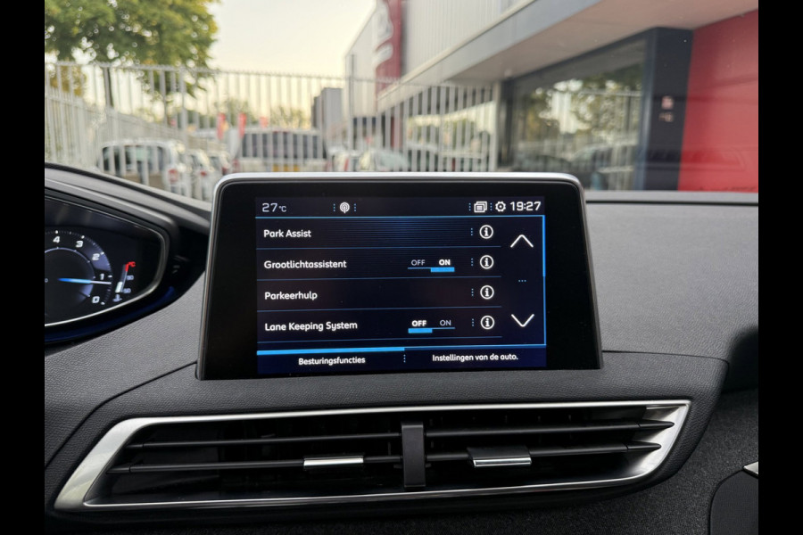 Peugeot 3008 1.2 PureTech Allure | Automaat | Pano | CarPlay