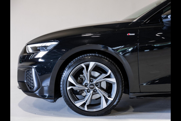 Audi A3 Limousine 35 TFSI S-Line edition / 150pk / NAP / Matrix LED / Stoelverwarming / Adaptieve cruise control /