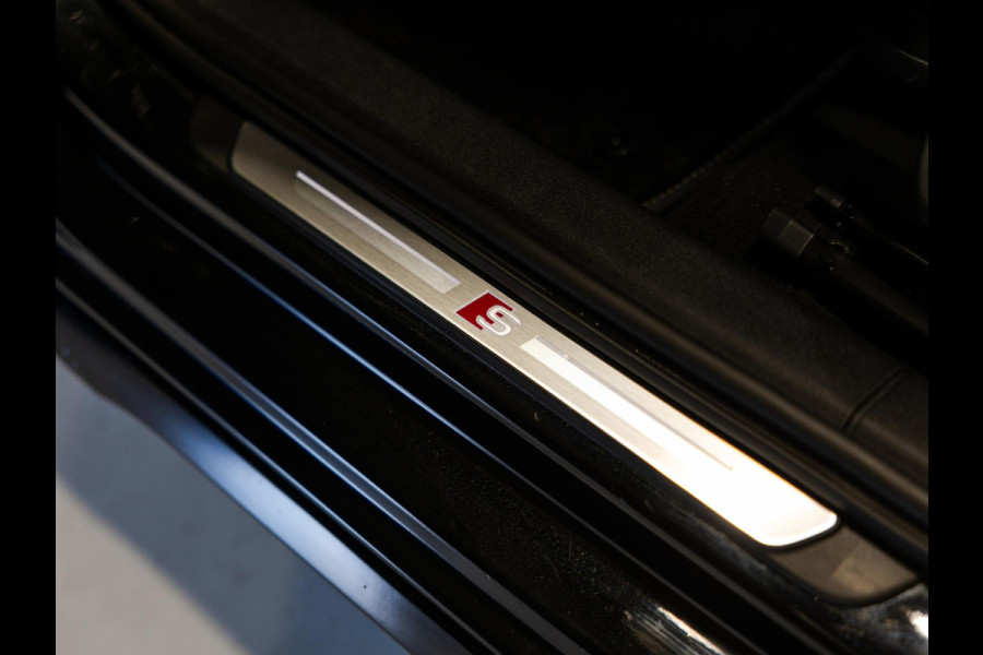 Audi A3 Limousine 35 TFSI S-Line edition / 150pk / NAP / Matrix LED / Stoelverwarming / Adaptieve cruise control /