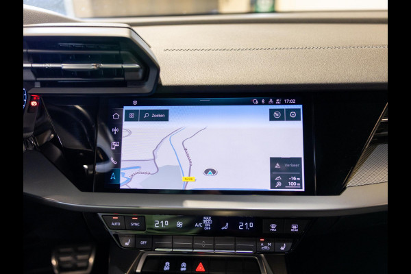 Audi A3 Limousine 35 TFSI S-Line edition / 150pk / NAP / Matrix LED / Stoelverwarming / Adaptieve cruise control /